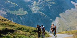 Cycling Cirque de Troumouse climb in the French Pyrenees