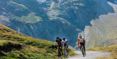 Cycling Cirque de Troumouse climb in the French Pyrenees