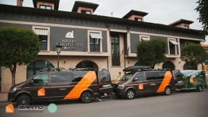 HC Bike Tours support vans very comfortable Volkswagen Caravelle