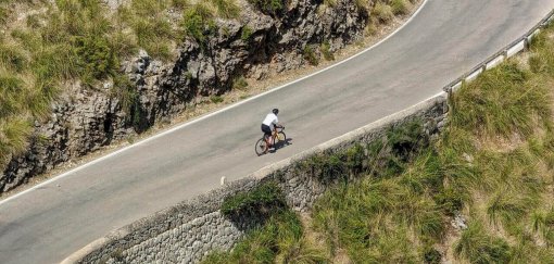 Climbing from Sa Colobra to Coll dels Reis in Mallorca, Spain