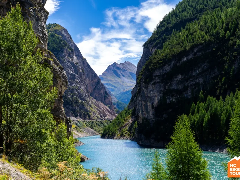 10 days Cycling Tour Provence France, 2026