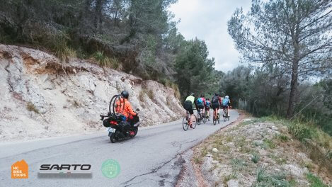 Mallorca cycling professional photographer SAG support - HC Bike Tours